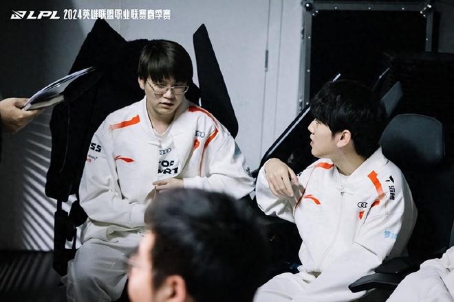 而是此前回 而是此前回